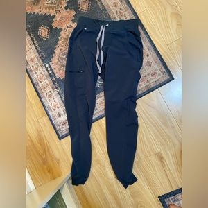 Dark harbor Zamora figs joggers